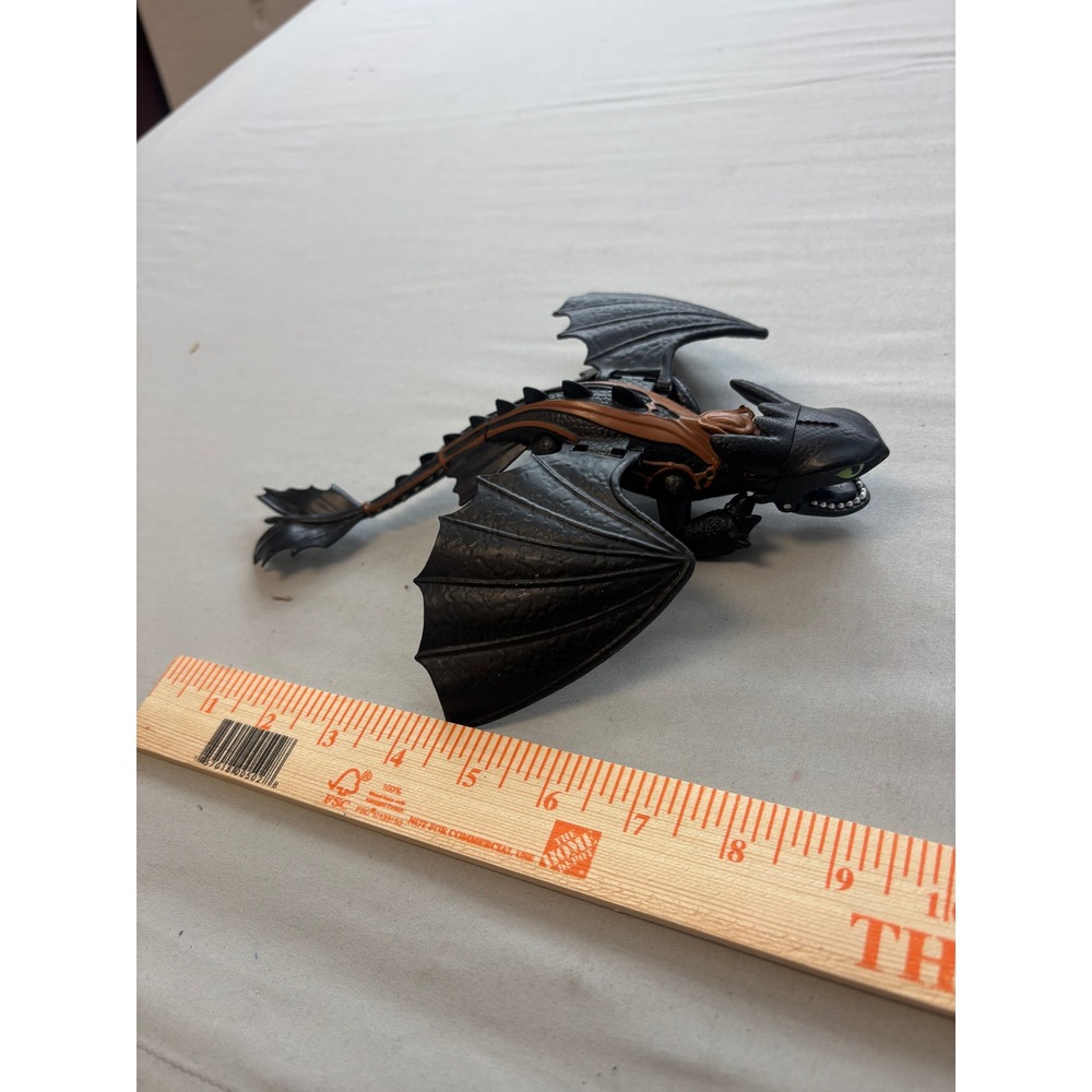 DreamWorks How to Train Your Dragon Toothless Night Fury Action Figure 8 Inch